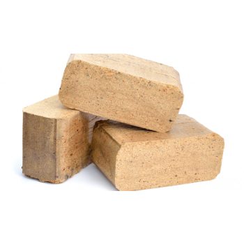   Tégla alakú brikett faforgácsból (1cs/12kg +/-5%) 82 cs./raklap